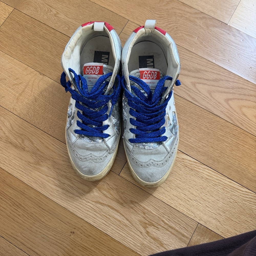 Golden Goose Silver Sequin Sneakers with Blue Laces - Picture 5 of 11